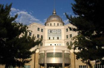 吉林大學(xué)