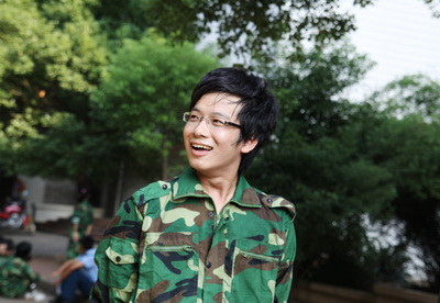 新華電腦專修學(xué)院新生軍訓(xùn)花絮